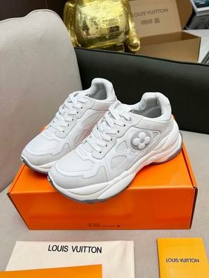 Louis Vuitton Sneakers Wmns ID:20250217-137